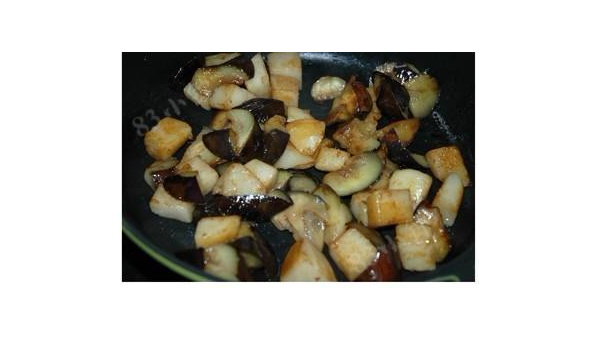 家常地三鲜做法：简单三步做出东北风味