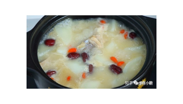 家常炖排骨的28字秘诀：软烂入味汤鲜肉嫩