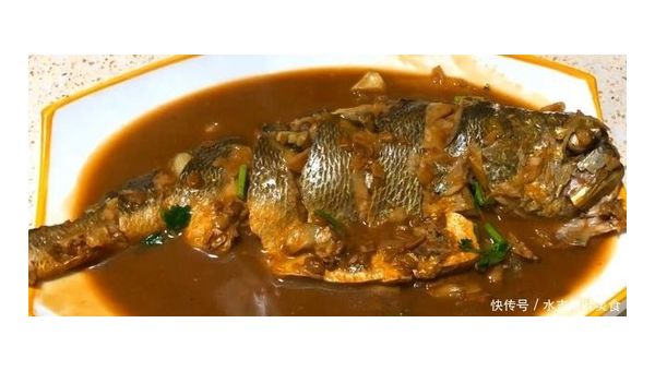 家常炖鱼做法：鲜嫩入味三步搞定