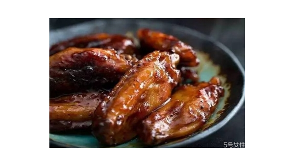 家常红烧鸡翅的简单做法与美味秘诀