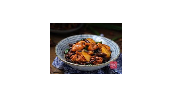 家常美味鸡腿炖土豆的简易做法